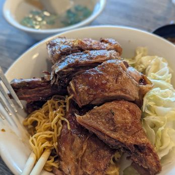 Quan Vit Vit Vit - V6. Mi Vit Luoc Chien Gion. Eggs Noodle with Fried Duck - Soup. - Vietnamese Near Me - Westminster, California Quan Vit Vit Vit - V6. Mi Vit Luoc Chien Gion. Eggs Noodle with Fried Duck - Soup. - Vietnamese Near Me - Westminster, California