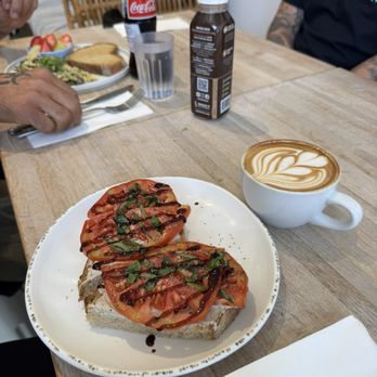 Drift Cafe - Tomato Toasty - Coffee & Tea Near Me - Pacific Beach, California