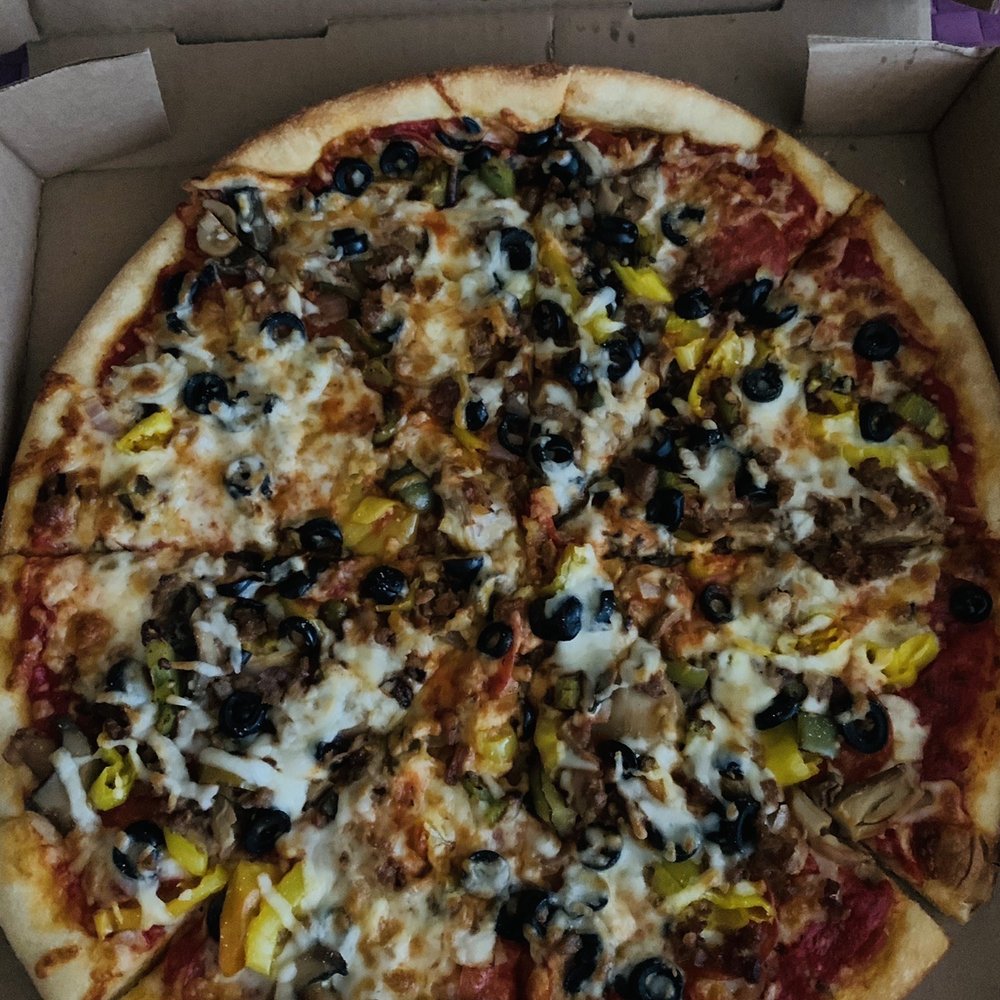 Graziano's Pizzaria - Supreme Pizza in the 14 inches Medium Size and Thin Crust. - Pizza Near Me - Oceanside, California