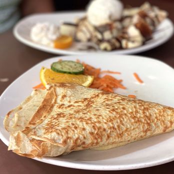 Casse-Crêpe Breton - Savoury crepe with roasted beef, egg and cheese - Creperies Near Me - Quebec City, Quebec Casse-Crêpe Breton - Savoury crepe with roasted beef, egg and cheese - Creperies Near Me - Quebec City, Quebec