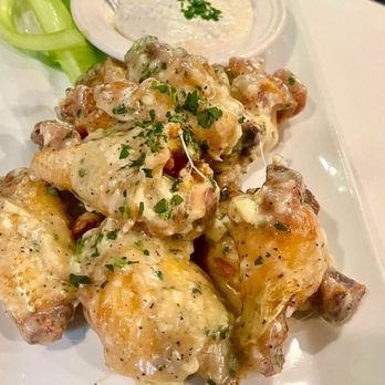 Cafe Rustica - Garlic Parmigiana Wings - Pizza Near Me - Basking Ridge, New Jersey