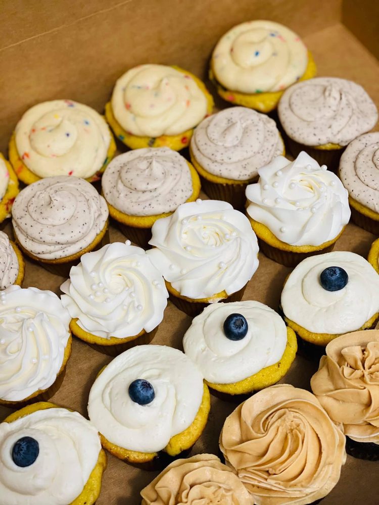 MO’JOE COFFEE AND CUPCAKES Updated June 2024 52 Photos 110 W Main