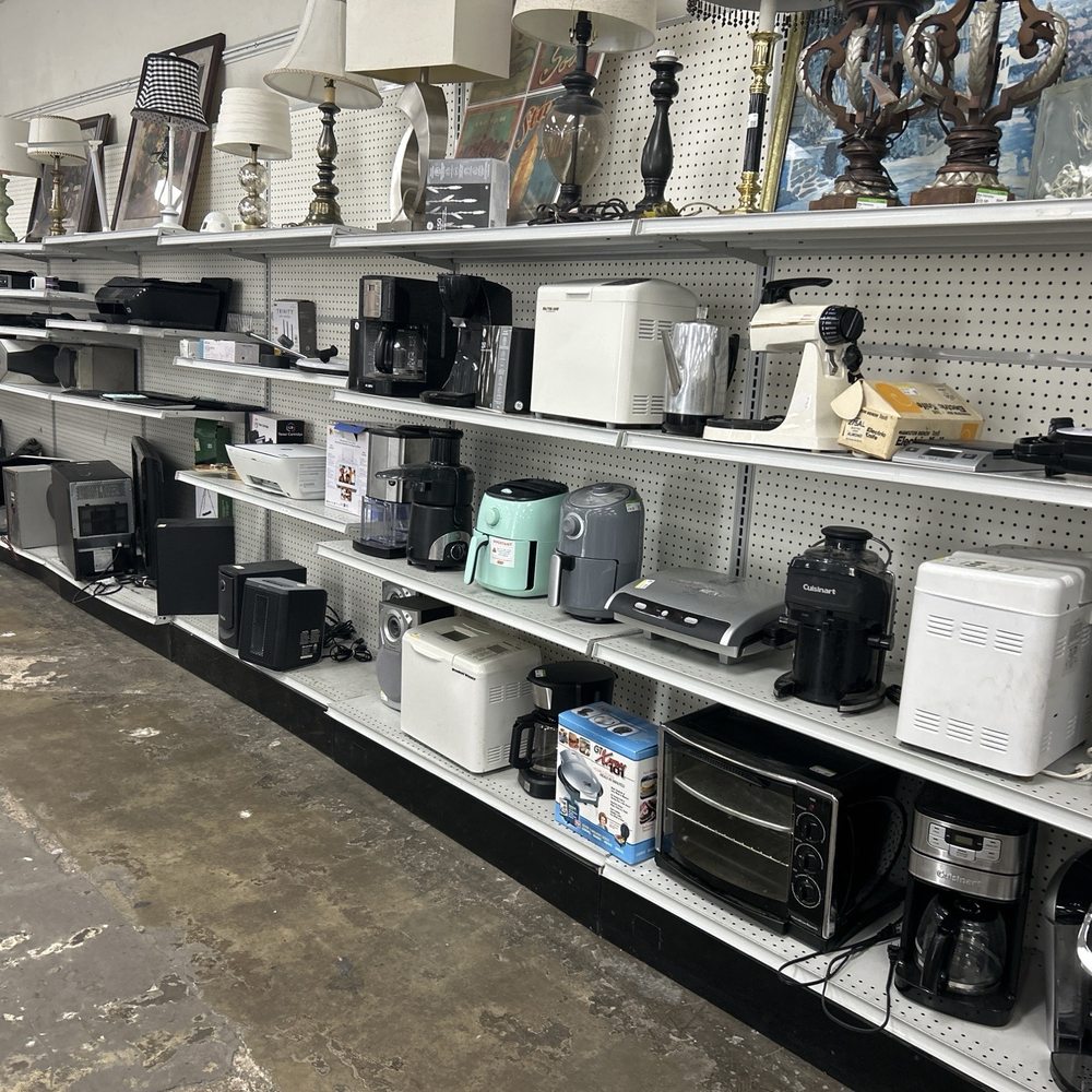Goodwill Central Texas - Balcones - Thrift Stores Near Me - Austin, Texas Goodwill Central Texas - Balcones - Thrift Stores Near Me - Austin, Texas