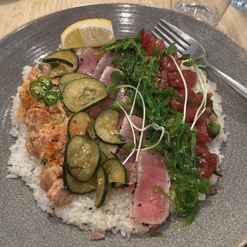 Pacific Catch - Ahi chirashi - Seafood Near Me - Cupertino, California
