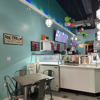 Scoops on First - Inside Scoops on First - Ice Cream & Frozen Yogurt Near Me - Fort Myers, Florida Scoops on First - Inside Scoops on First - Ice Cream & Frozen Yogurt Near Me - Fort Myers, Florida