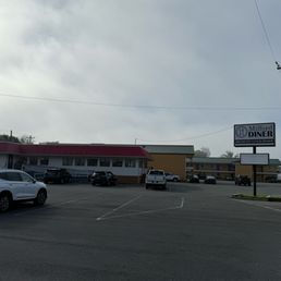 Milford Diner(wide view) Milford Diner(wide view)