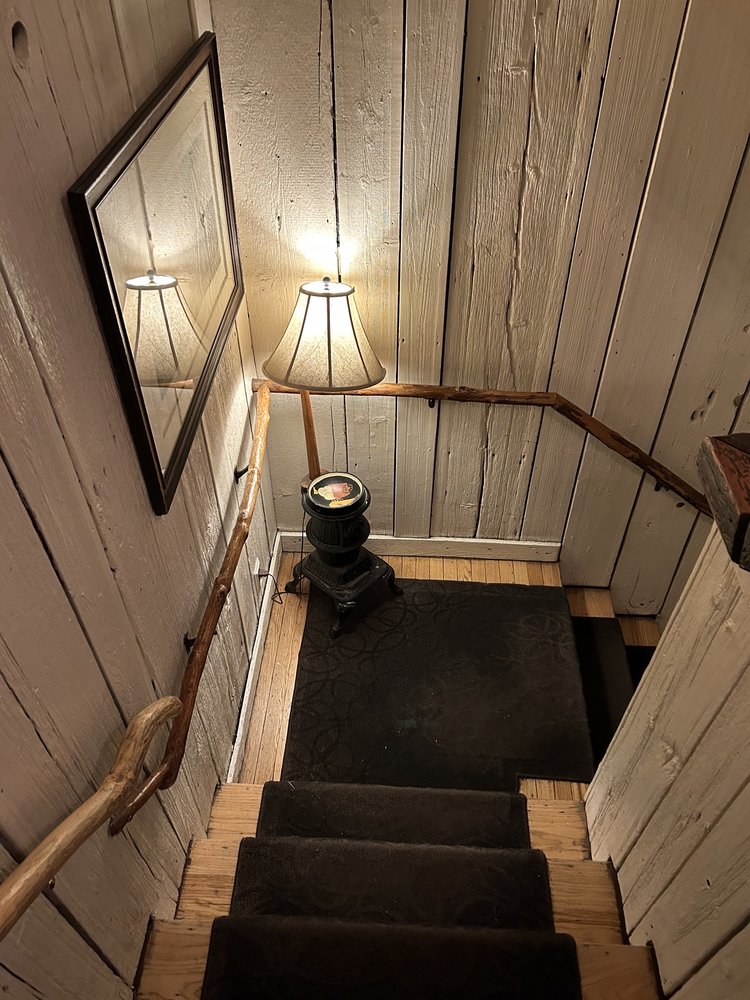 Crabtree's Kittle House Restaurant and Inn