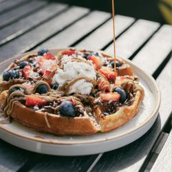Raleigh Raw Juice Bar & Cafe - Rawtella Waffle