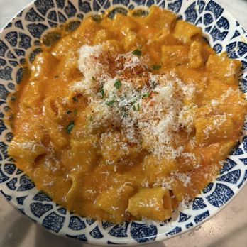 Pepp & Dolores - Spicy vodka - Italian Near Me - Ohio, Ohio