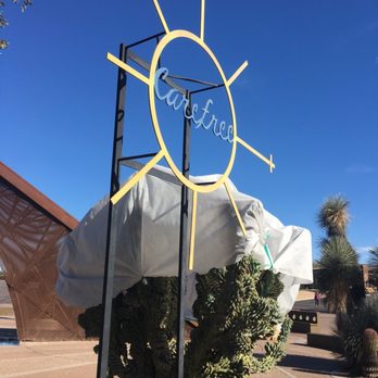 Sundial Plaza - Beautiful town center and garden here. - Arts & Entertainment Near Me - Carefree, Arizona