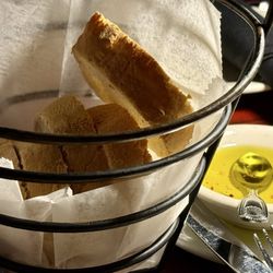 Mare E Monti - Garlic bread