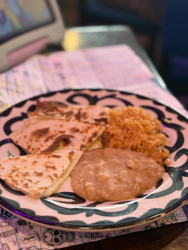 Social spots from Kalaveras