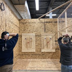 Maximum Axe Throwing