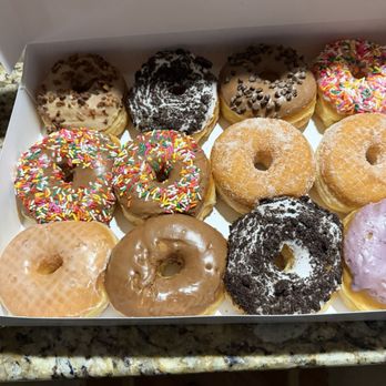 Jelly Donuts - Dozen of assorted doughnuts - Donuts Near Me - Huntersville, North Carolina Jelly Donuts - Dozen of assorted doughnuts - Donuts Near Me - Huntersville, North Carolina