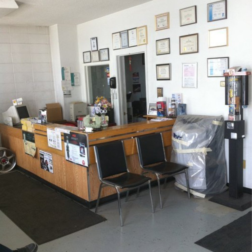 Formula Auto Services - Inside the front counter - Auto Repair Near Me - Calgary, Alberta