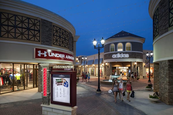 Charlotte Premium Outlets by null