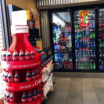 Conoco - MGM 6492 - Gas Stations Near Me - Denver, Colorado