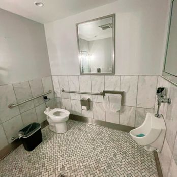 Habibi Falafel - Clean uni bathroom - Falafel Near Me - San Francisco, California