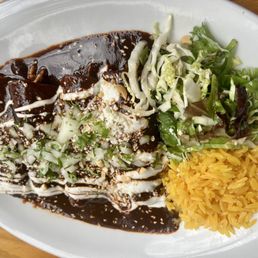 Enchiladas De Mole