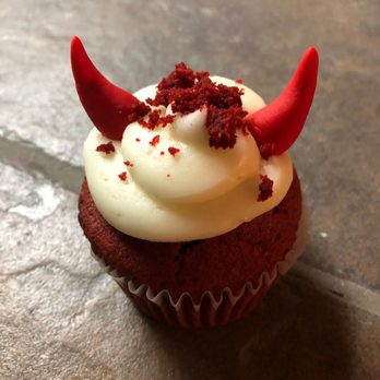 Oh Yeah Cakes - Red velvet cupcake (Halloween Weekend) - Bakeries Near Me - San Antonio, Texas Oh Yeah Cakes - Red velvet cupcake (Halloween Weekend) - Bakeries Near Me - San Antonio, Texas