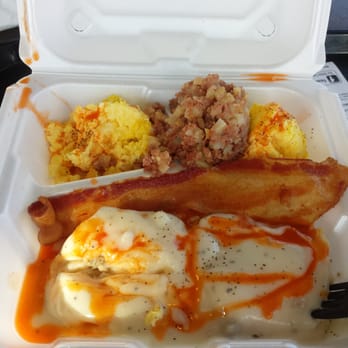 Patriot Cafe - Corned Beef hash powder eggs and bisque and gravy hmmmn good breakfast. - American Near Me - Long Beach, California