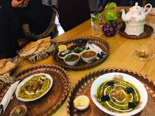 Café Toranj by null