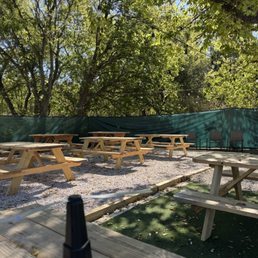 Shaded outdoor seating. Dog friendly.