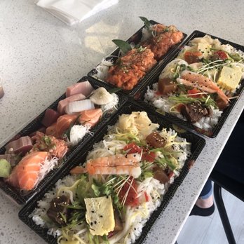 Sushi Yoshi - Lunch Chirashi & Spicy Salmon Don - Sushi Bars Near Me - Vienna, Virginia
