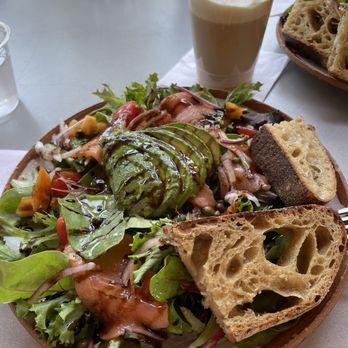 Cloud9 Coffee - Smoked salmon avocado salad - Coffee & Tea Near Me - Palo Alto, California