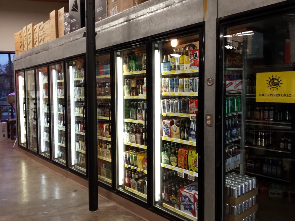 SUMMER SUN GARDEN & BREW Updated September 2024 3106 West Broadway