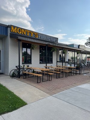 Monty's Public House by null