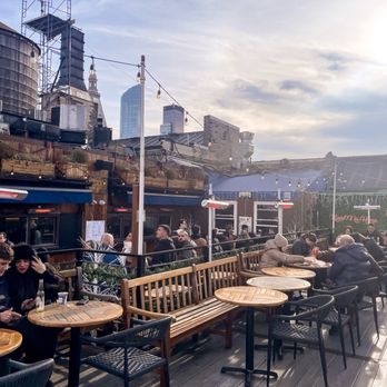 230 Fifth Rooftop Bar - seating - Cocktail Bars Near Me - New York, New York