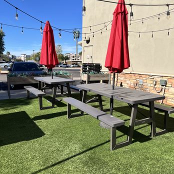 Cold Beers & Cheeseburgers - Burgers Near Me - Gilbert, Arizona Cold Beers & Cheeseburgers - Burgers Near Me - Gilbert, Arizona