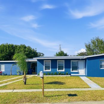 Superior One Roofing - New metal roof by Superior One Roofing - Roofing Near Me - Palm Bay, Florida Superior One Roofing - New metal roof by Superior One Roofing - Roofing Near Me - Palm Bay, Florida