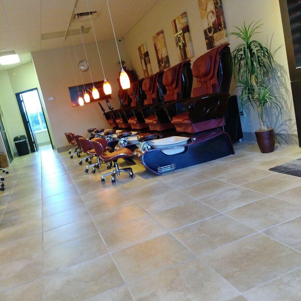 Luxury Nail Lounge - pedicure area is always nice andd clean - Nail Salons Near Me - Altamonte Springs, Florida Luxury Nail Lounge - pedicure area is always nice andd clean - Nail Salons Near Me - Altamonte Springs, Florida