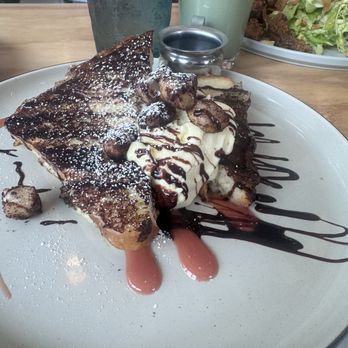 Toast Kitchen & Bakery - Breakfast & Brunch Near Me - Tustin, California