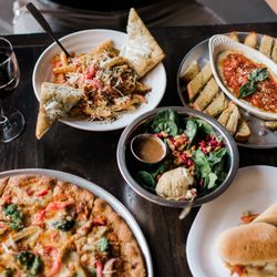 Crust Pizza Co. - Sulphur
