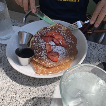 The Knick - with strawberry - Breakfast & Brunch Near Me - Milwaukee, Wisconsin