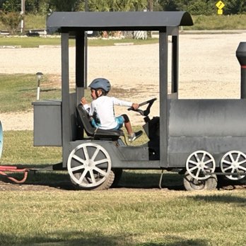 Iron Horse RV Resort - Engineer - RV Parks Near Me - Weimar, Texas