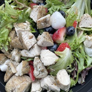 Pradera Brunch - GRILLED CHICKEN BERRY SALAD - Breakfast & Brunch Near Me - Baldwin Park, California Pradera Brunch - GRILLED CHICKEN BERRY SALAD - Breakfast & Brunch Near Me - Baldwin Park, California