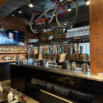Blatt Beer & Table - Gastropubs Near Me - Omaha, Nebraska