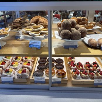 Paris Baguette - Pastries - Bakeries Near Me - Woodlands, Texas Paris Baguette - Pastries - Bakeries Near Me - Woodlands, Texas