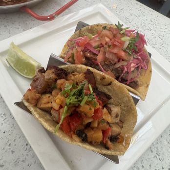 Margaritas - Carnitas Taco - Mexican Near Me - Honolulu, Hawaii