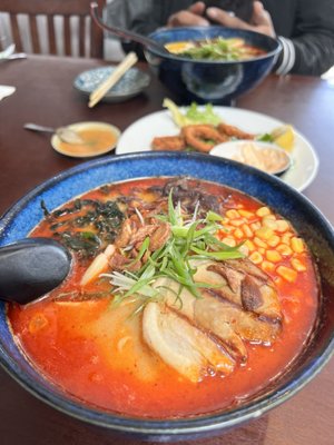 Saiwaii Ramen by null