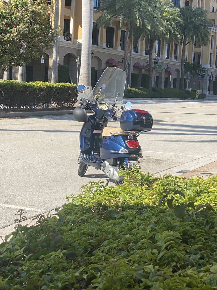 VESPA FT LAUDERDALE SCOOTER & FASHION BOUTIQUE Updated September 2024