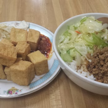 Lee's Garden - Stinky Tofu + Minced Pork Rice. Hits the spot. - Taiwanese Near Me - Alhambra, California Lee's Garden - Stinky Tofu + Minced Pork Rice. Hits the spot. - Taiwanese Near Me - Alhambra, California