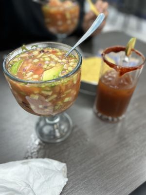 La Cruda Mariscos by null
