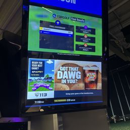 Scoreboards in the bay (she won ) Scoreboards in the bay (she won )