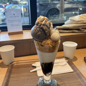 Nana's Green Tea - Hojicha Hojicha Mochi Parfait - Desserts Near Me - Bellevue, Washington