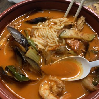 Han Il Kwan - 9. Scorched Rice and Spicy Seafood Noodle Soup Lunch Special $13.99 - Korean Near Me - Doraville, Georgia Han Il Kwan - 9. Scorched Rice and Spicy Seafood Noodle Soup Lunch Special $13.99 - Korean Near Me - Doraville, Georgia
